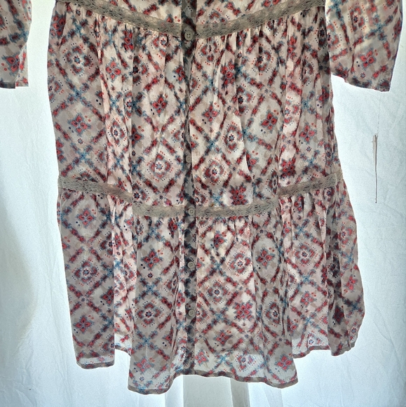 Cute Cold Shoulder Dress NWT - Picture 6 of 8